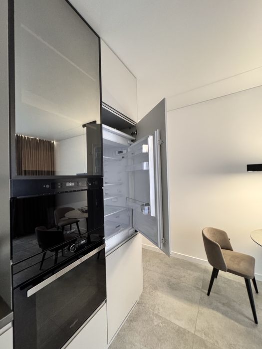 Вільно 09.12 Доба. Та 14.12 - 17.12. ЖК Липки, біля озера та парку