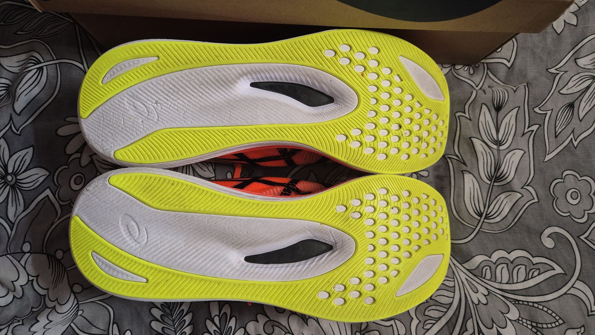 ASICS Magic speed 3