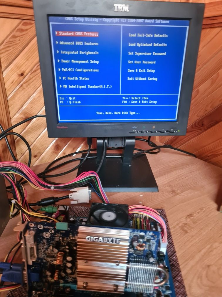 Karta graficzna Gigabyte 7300GT 256mb PCIE