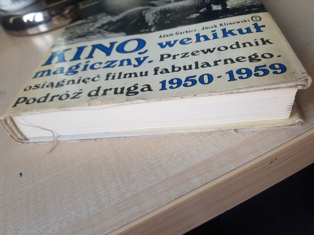 Kino, wehikuł magiczny. Przewodnik osiągnięć filmu fabularnego