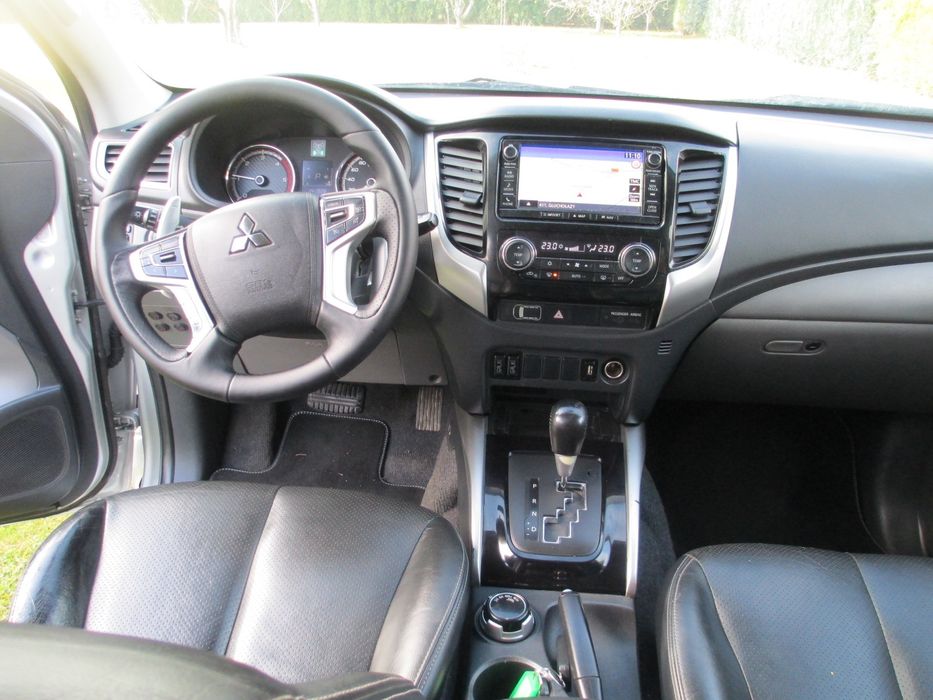 Mitsubishi L200 2.4d Zarejestrowany Skóra wentylowana, navi, orurowan