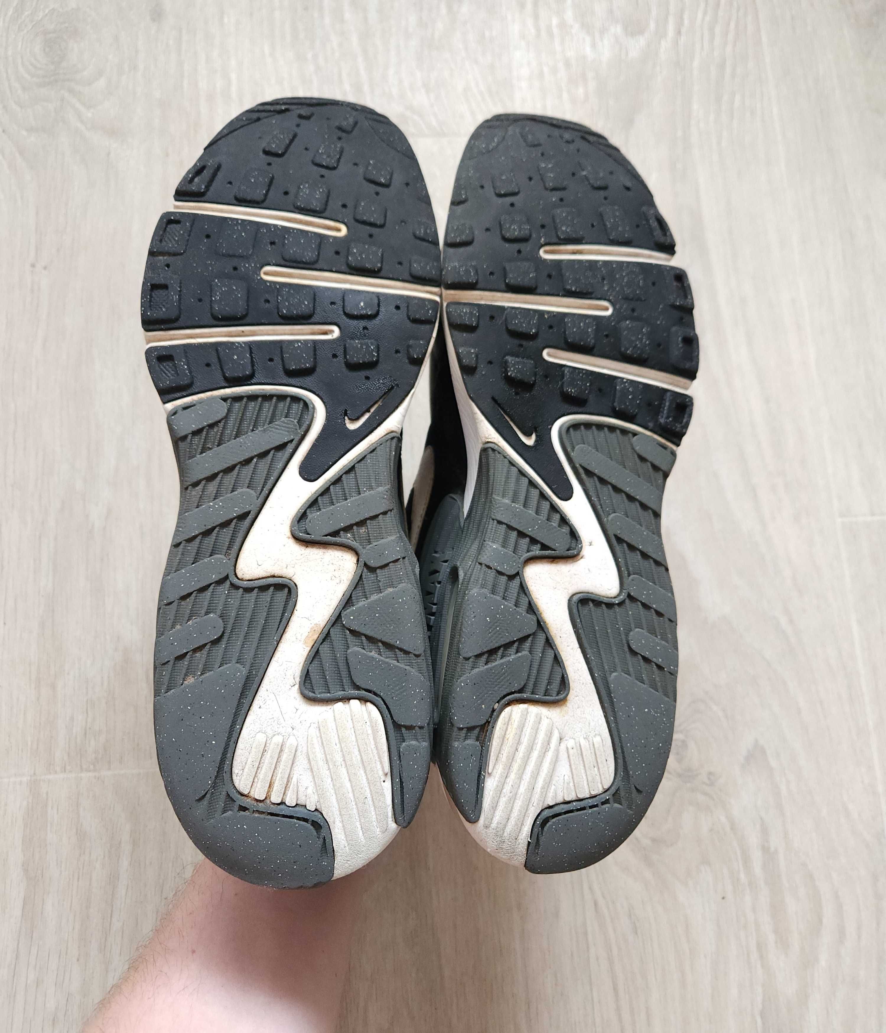 Nike Air Max Excee Кроссовки 44