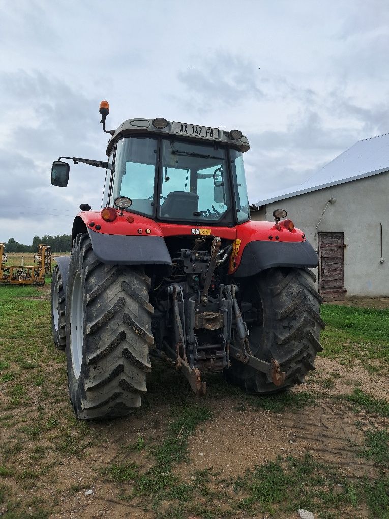 Massey ferguson 6465 z orginalnym Turem wystawiam fakturę VAT