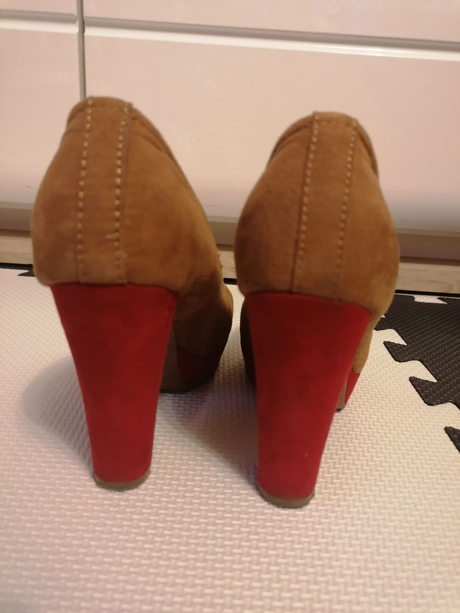 Buty półbuty Obcasy słupek czerwone 36