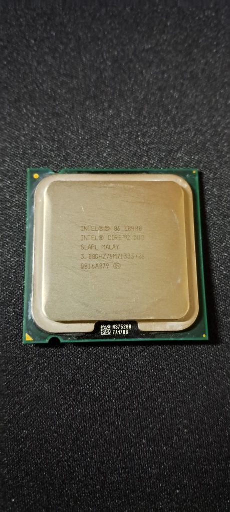 Процессор Intel Core 2 Duo E8400 3.00GHz+кулер