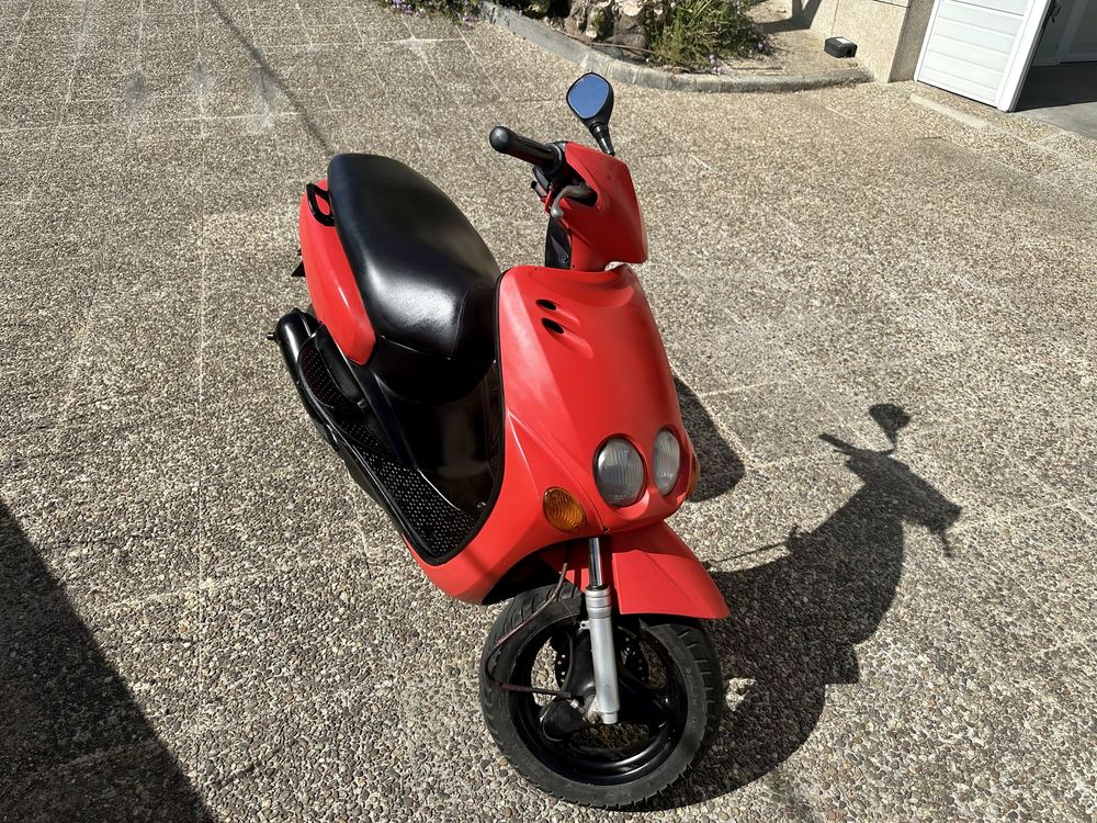 Yahama Neos 50cc Scooter