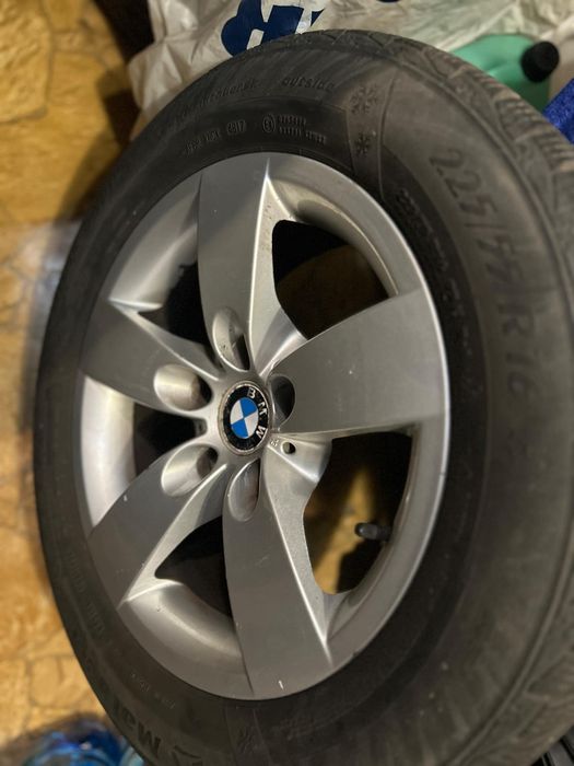 Alufelgi 16cali z oponami BMW  e 39 e 60 e 61