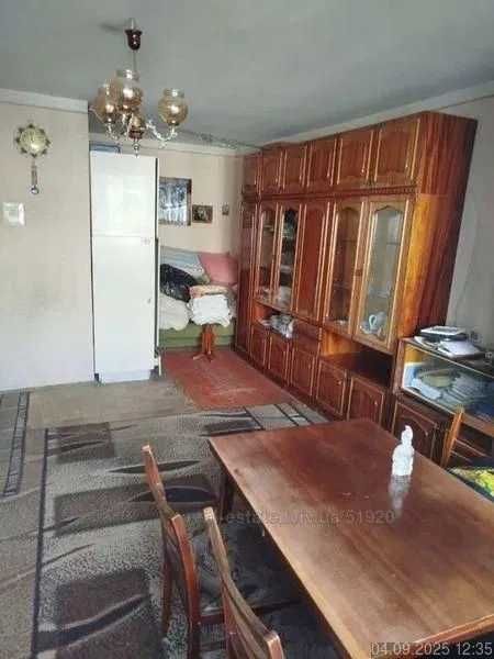 Терміново, продаж 1км. кв.,вул.Любінська, 53000дол.