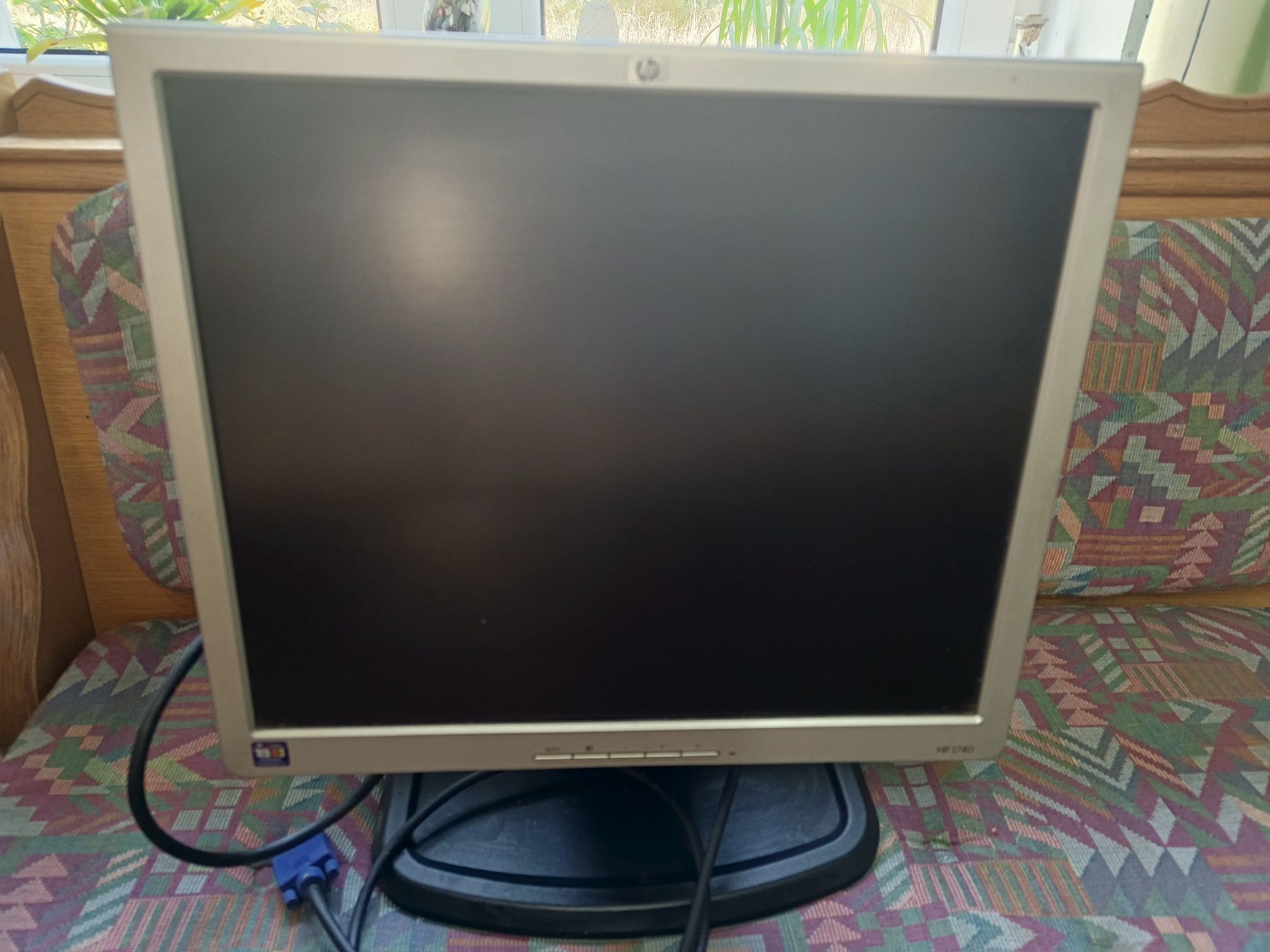 Sprzedam monitor HP1740