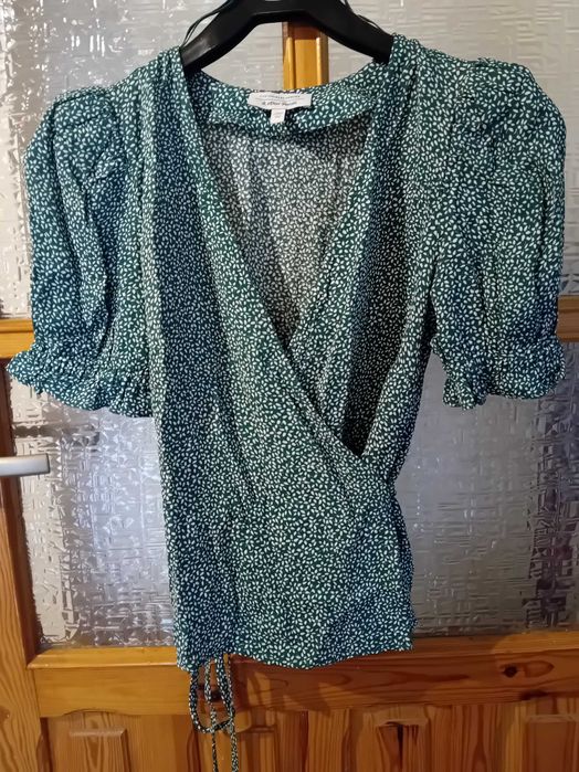 bluzka 34 wiązana kopertowo la atelier & other stories zielona wiskoza