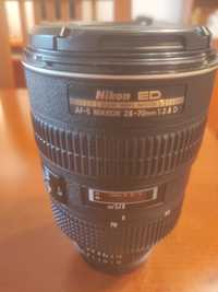 Nikon ED AF-S Nikkor 28-70mm f/2.8 D