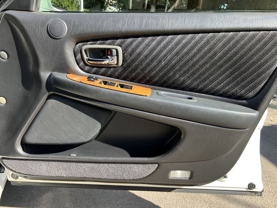 Toyota Chaser 100 2,4 турбодизель 2000 год