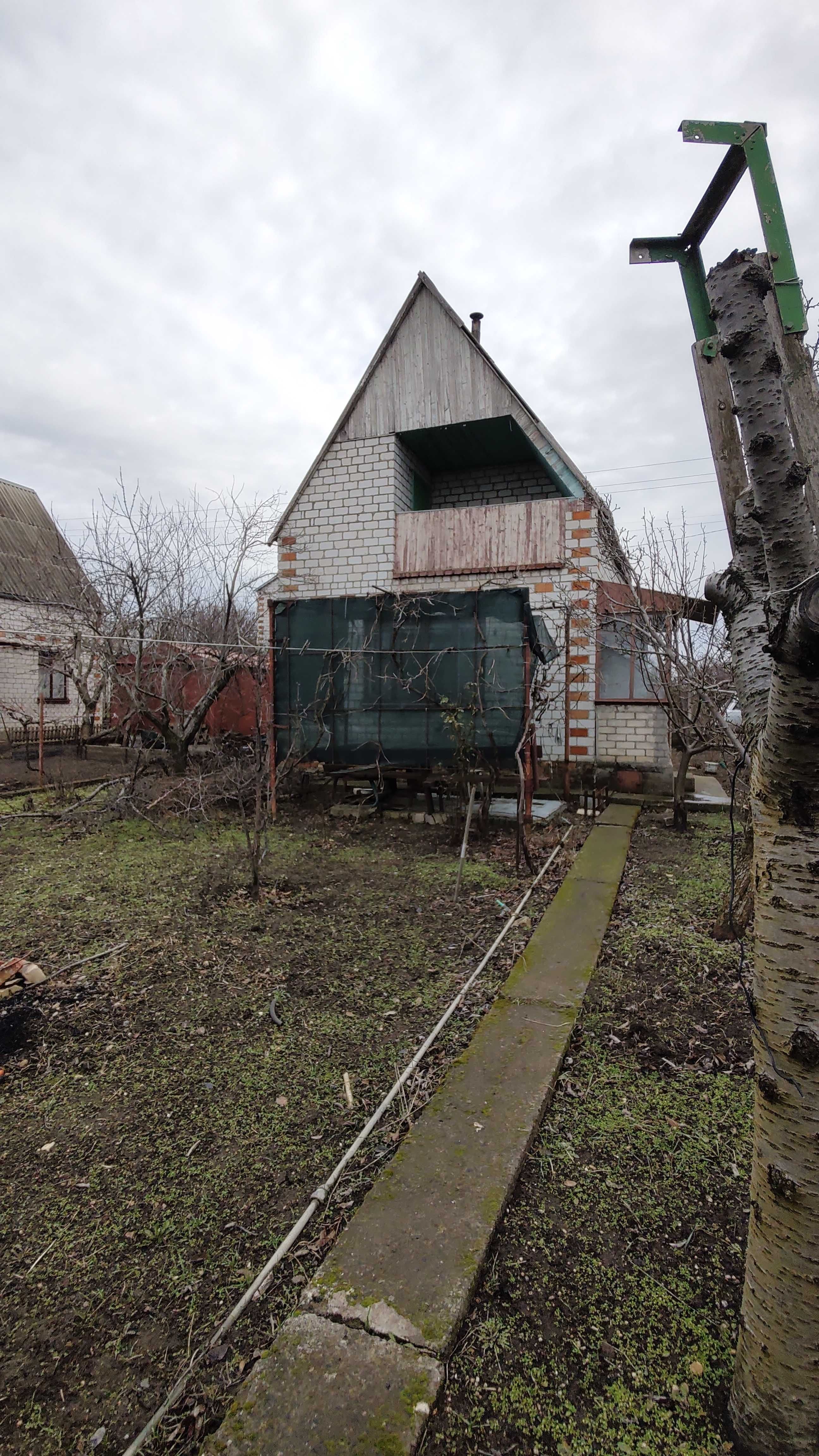 Продаю дачу за Терновкой с условиями проживания. Участок 4 сотки