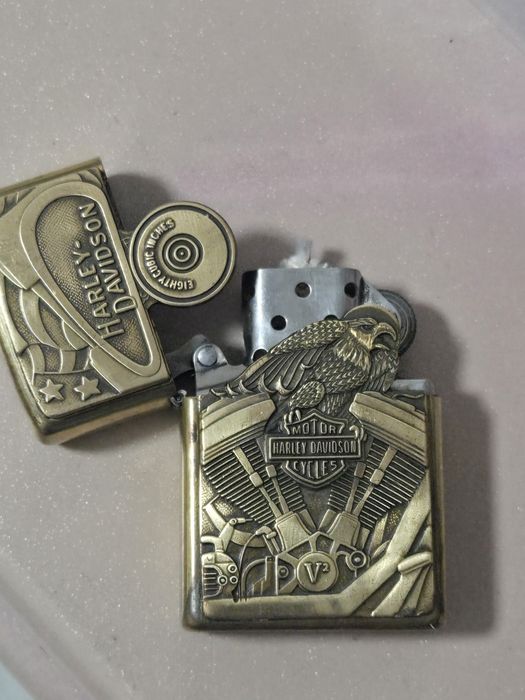 Бензинова запальничка zippo