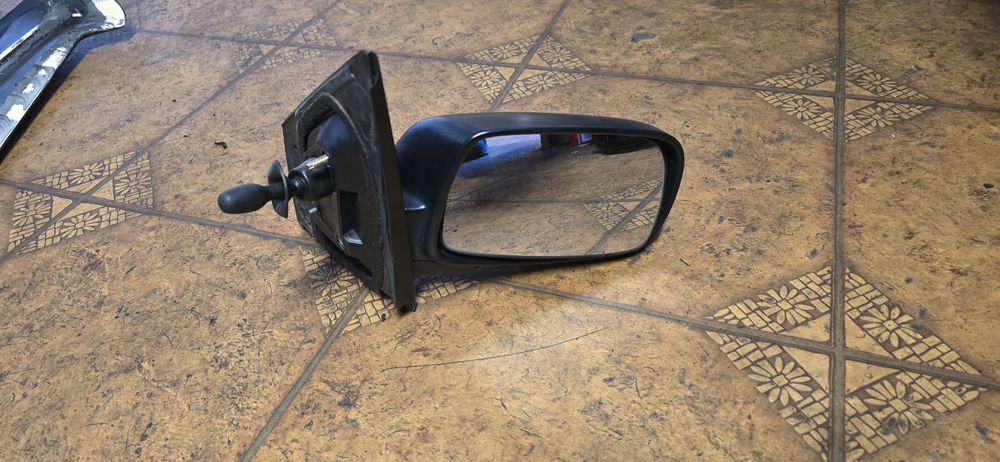 Lusterko lewe prawe Toyota Yaris I   87910 0D010