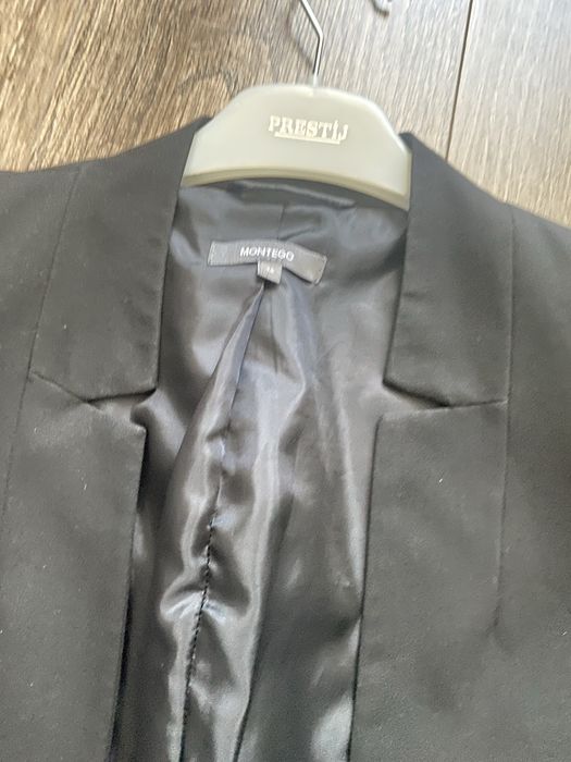 Блейзер жіночий чорний