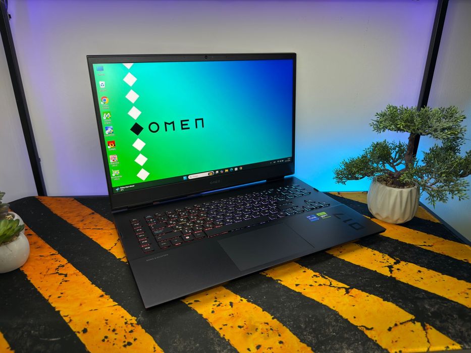 HP Omen 17, i7-13700hx, rtx4060, 144hz