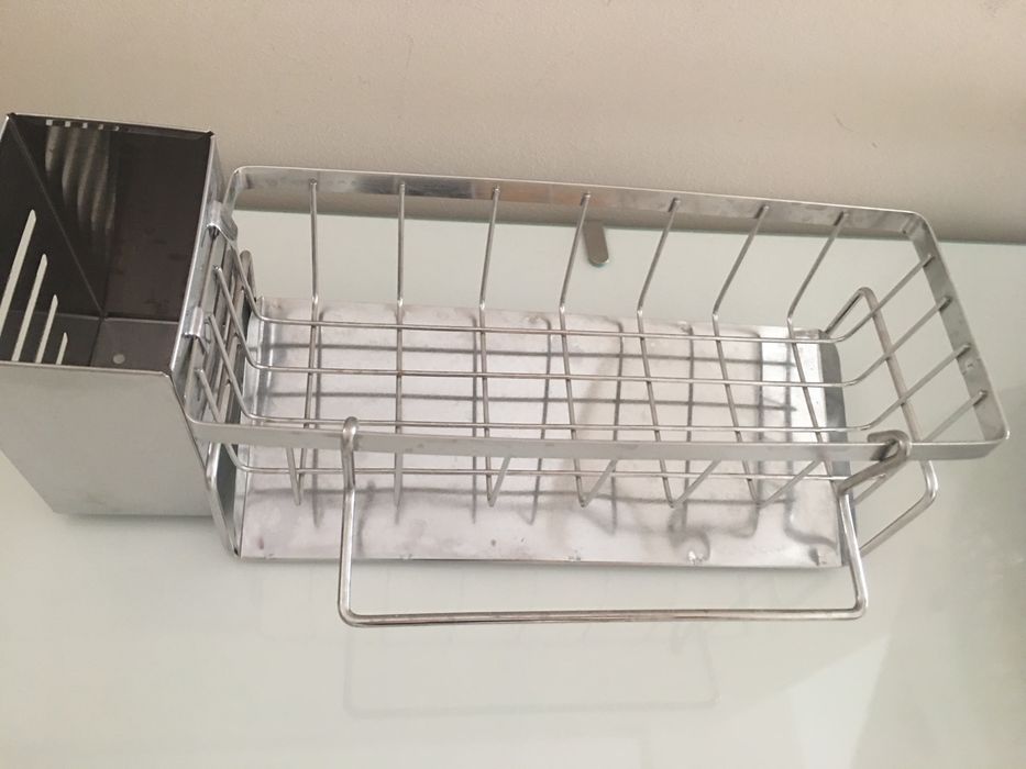 Organizar cozinha esponja talheres