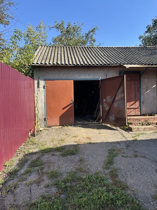 Продам 1/2 част. будинку у с. Коротич