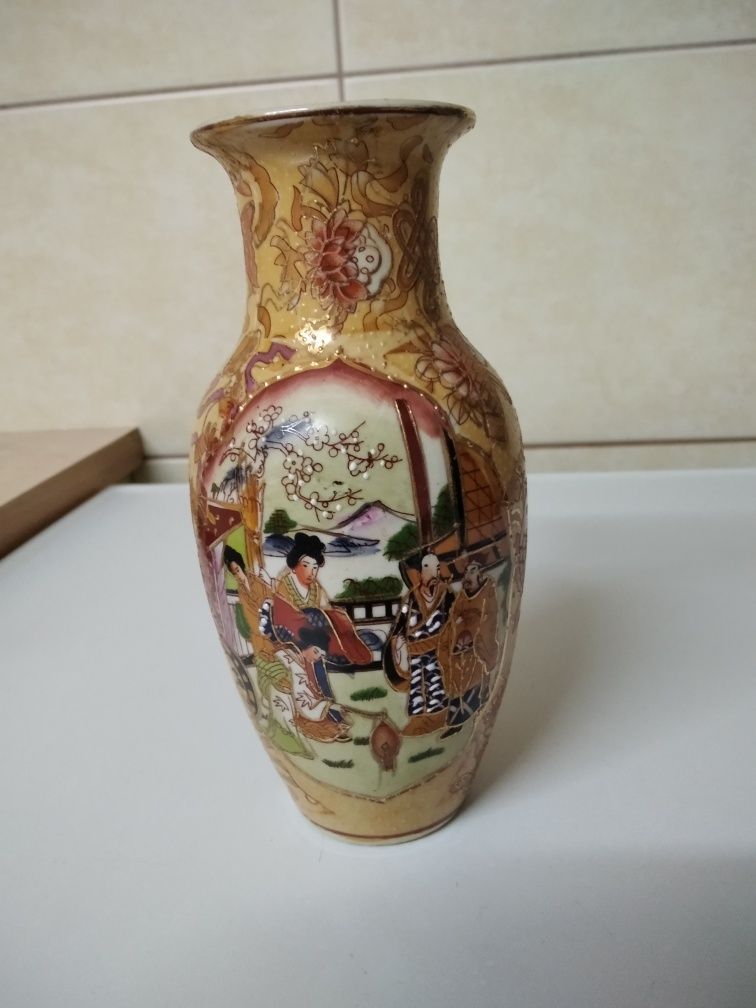 Stary chiński  wazon ..