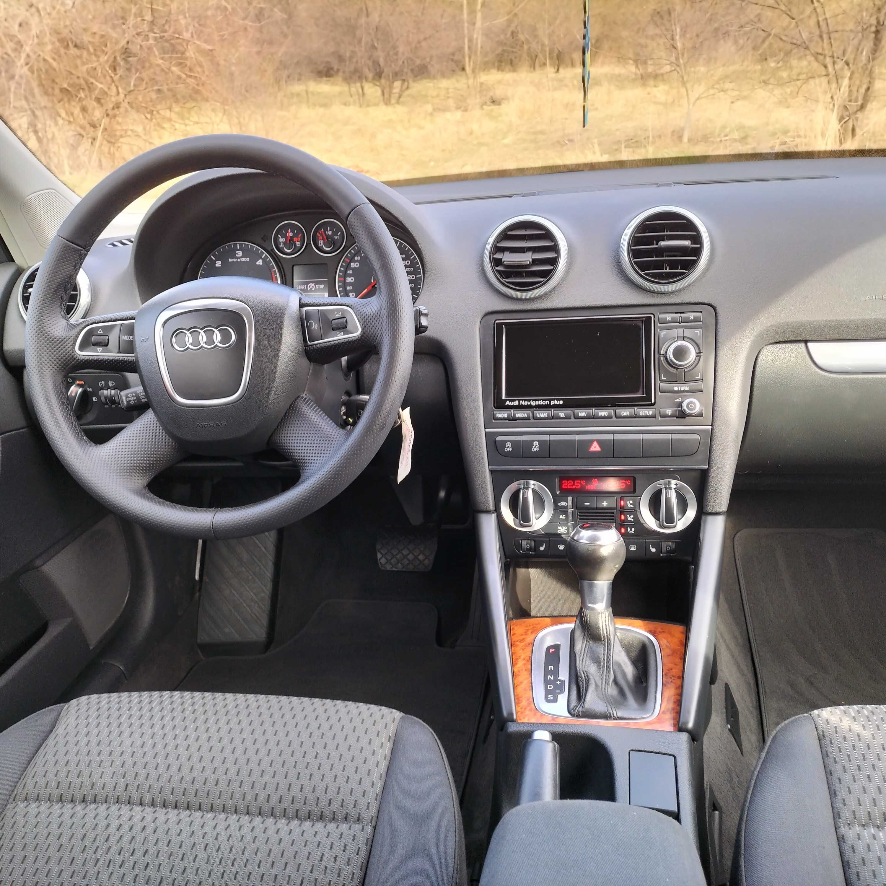 AUDI A3 2012r. 1.6tdi 105km 5 drzwi automat 100% sprawna