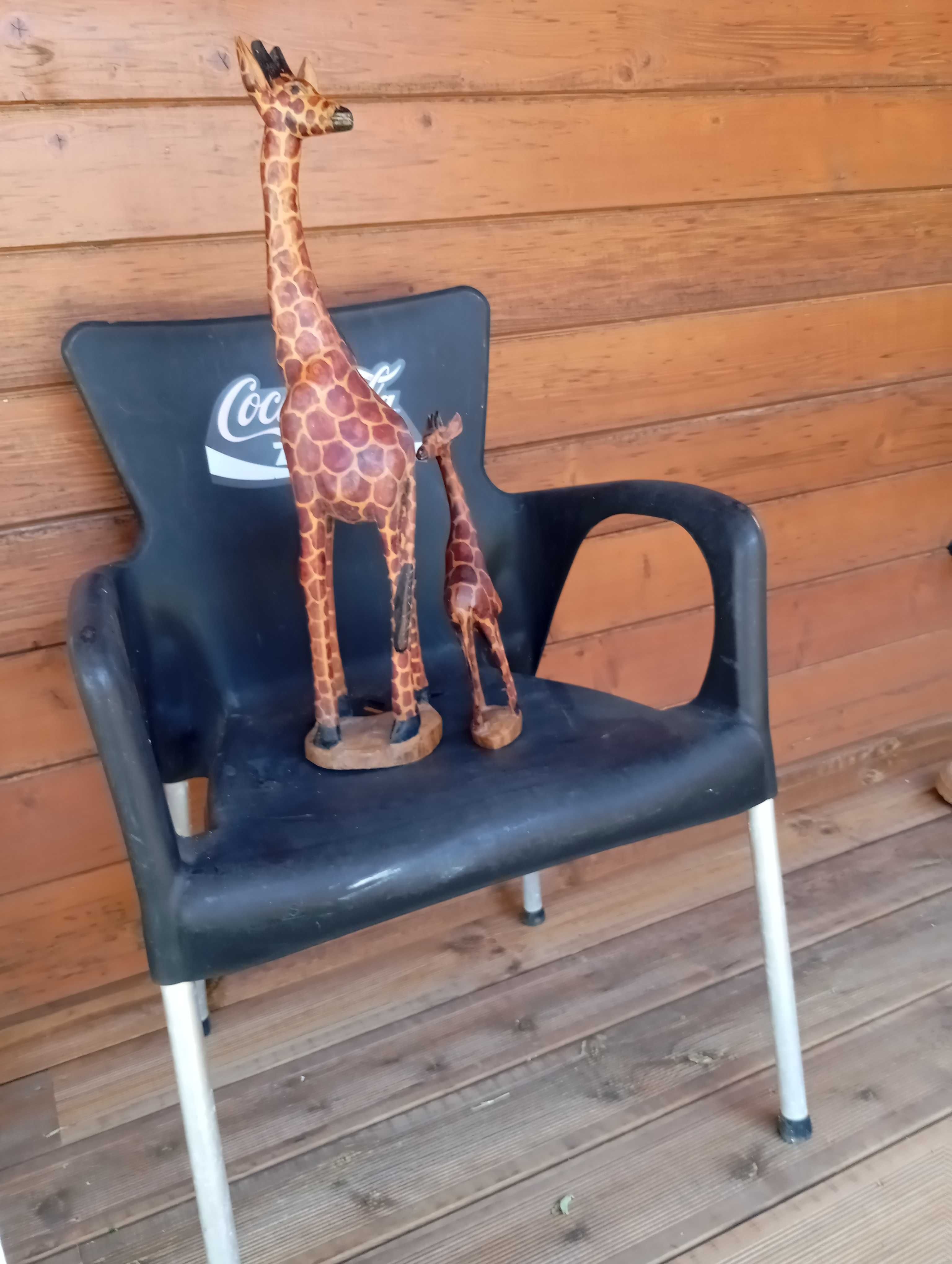 Girafas de madeira