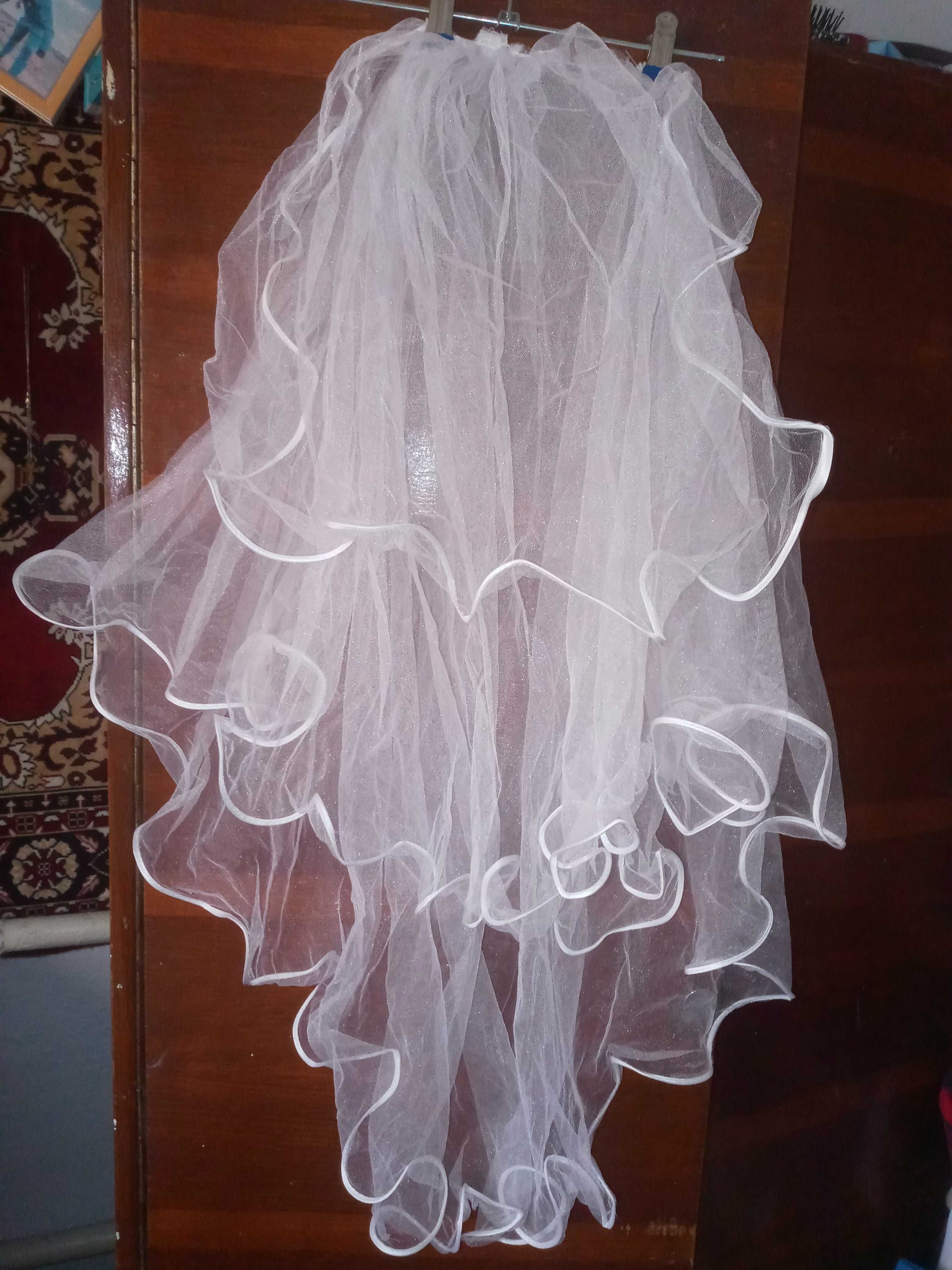 Свадебное платье срочно продам
