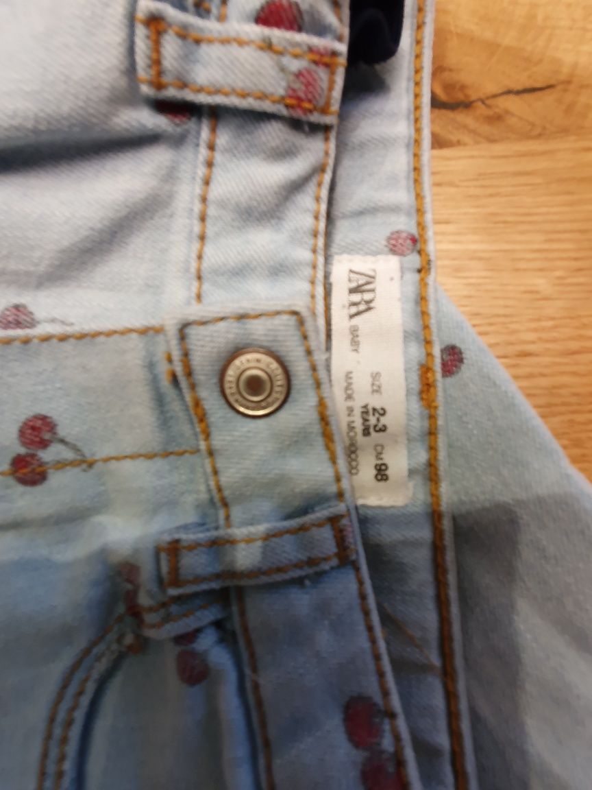 Zara spodnnie jeans i bluza 98