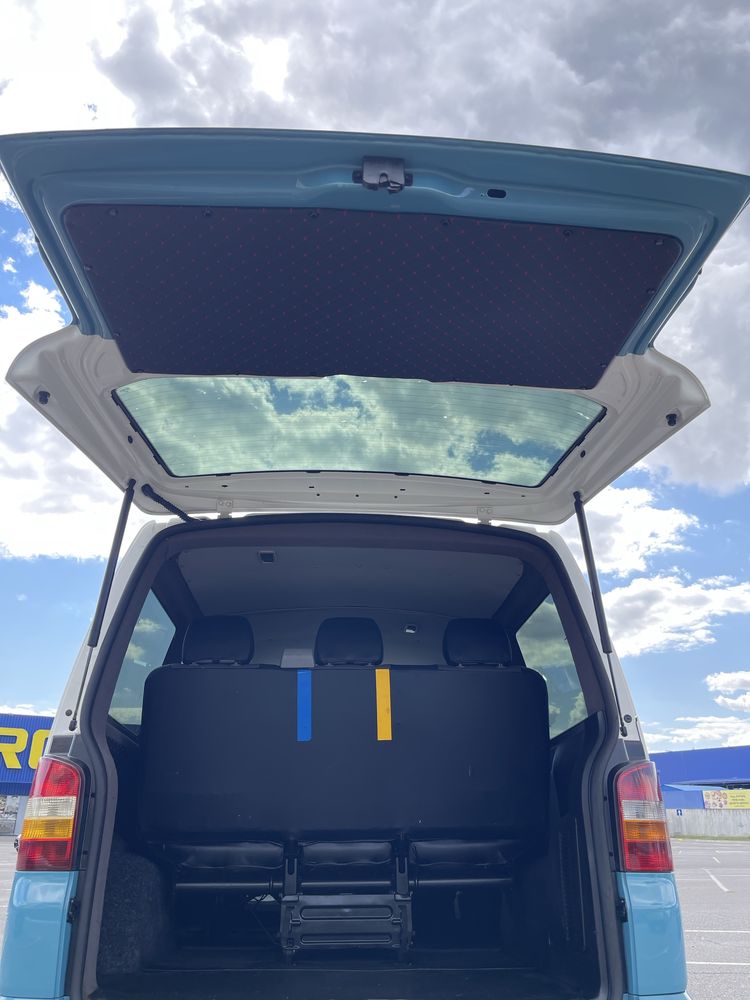 Volkswagen T5 2009 газ/бенз, Оригінальний пасажир, бус, мінівен, обмін