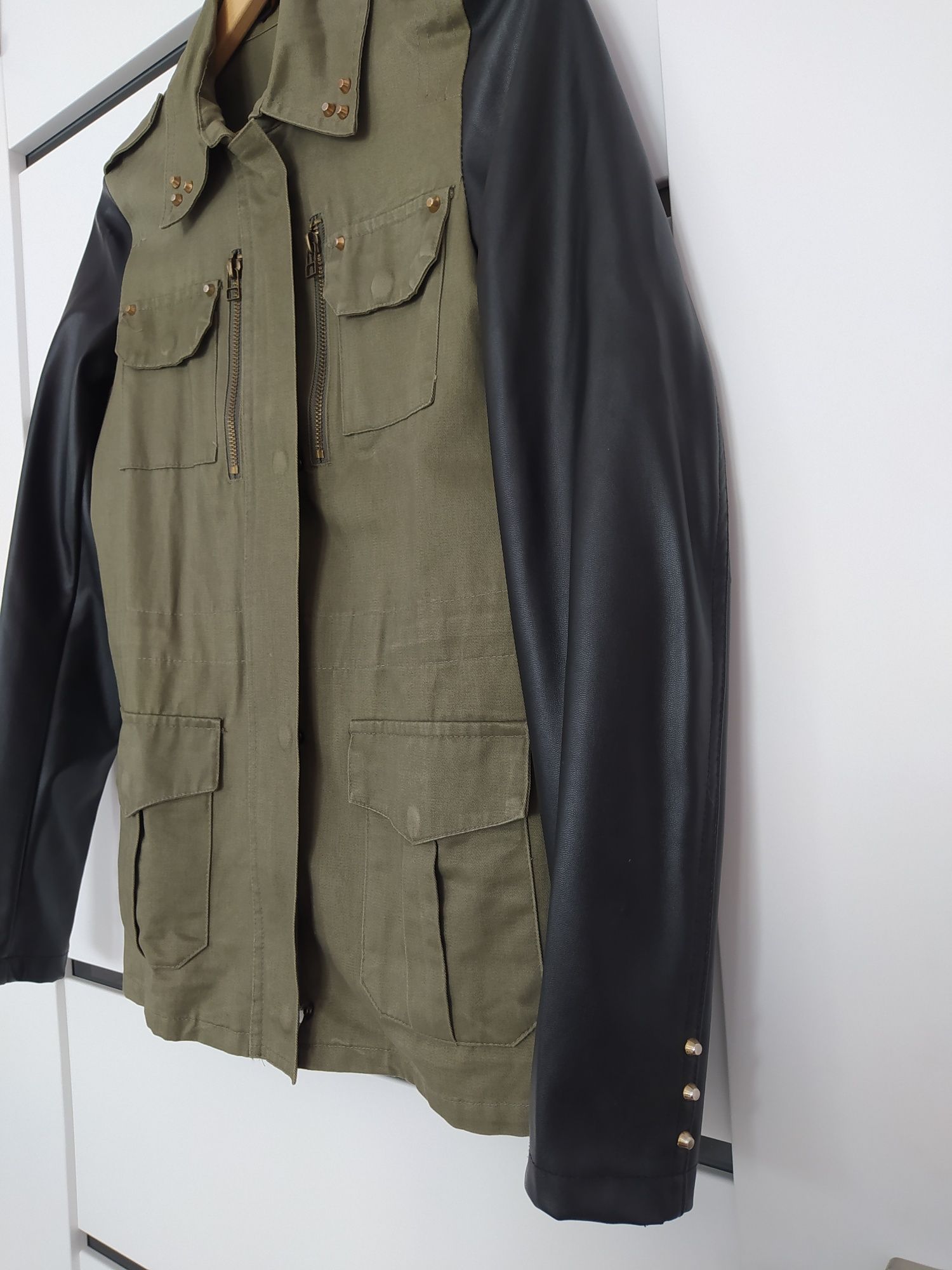 Militarna kurtka skórzane rękawy ćwieki 34 xs