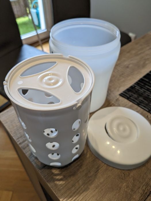 Wyparzacz sterylizator do mikrofakowki podróżny tommee tippee