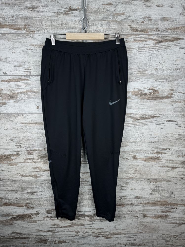 Мужские спортивные штаны Nike swoosh черные размер М running phenom