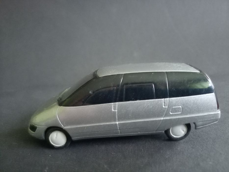 Машинка Oxta Deagostini