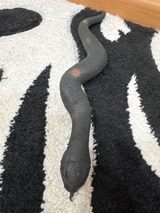 Ризинові іграшки невеликі. Дракон змія