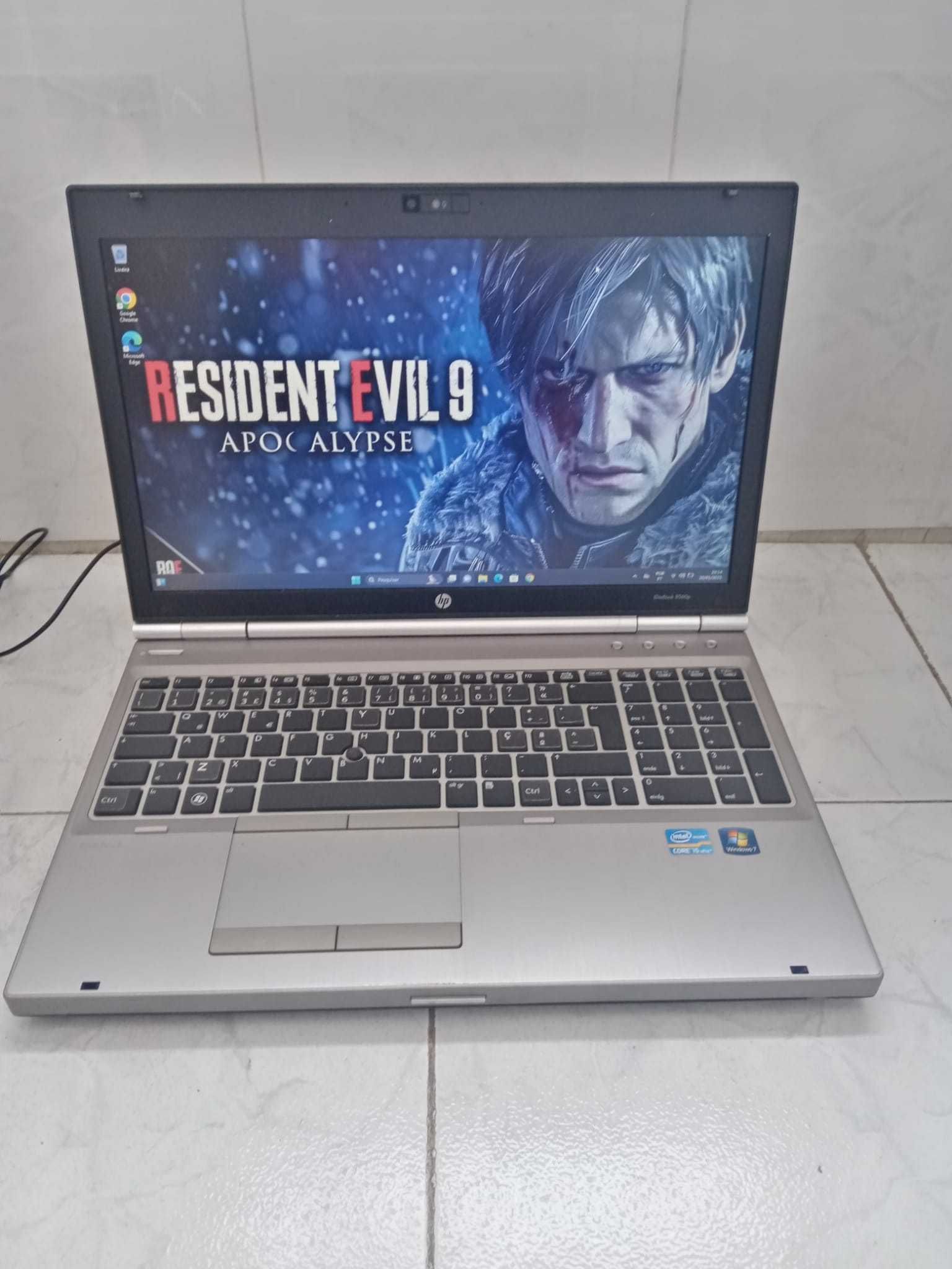 Portátil HP i7 Modelo 8560P
