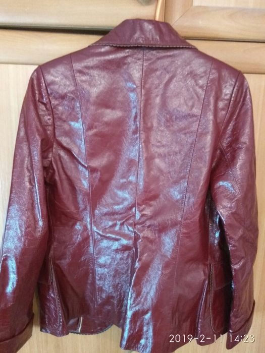 Продам кожаный пиджак