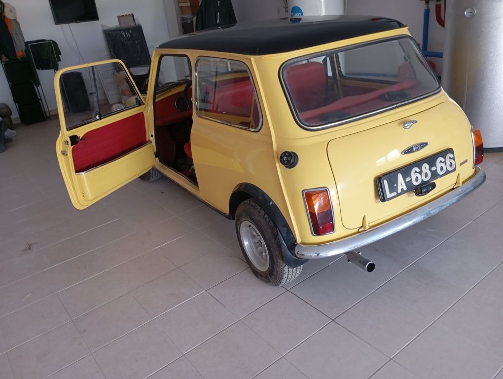Mini Austin em perfeito estado