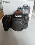 Canon 77d na caixa , impecável
