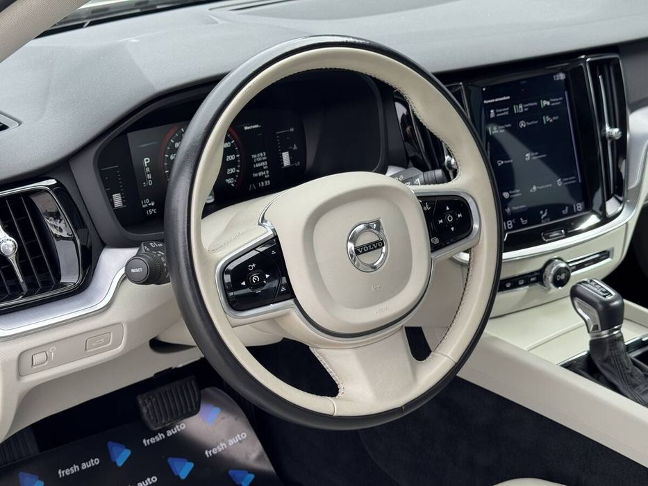 Volvo S60 2019 freshauto