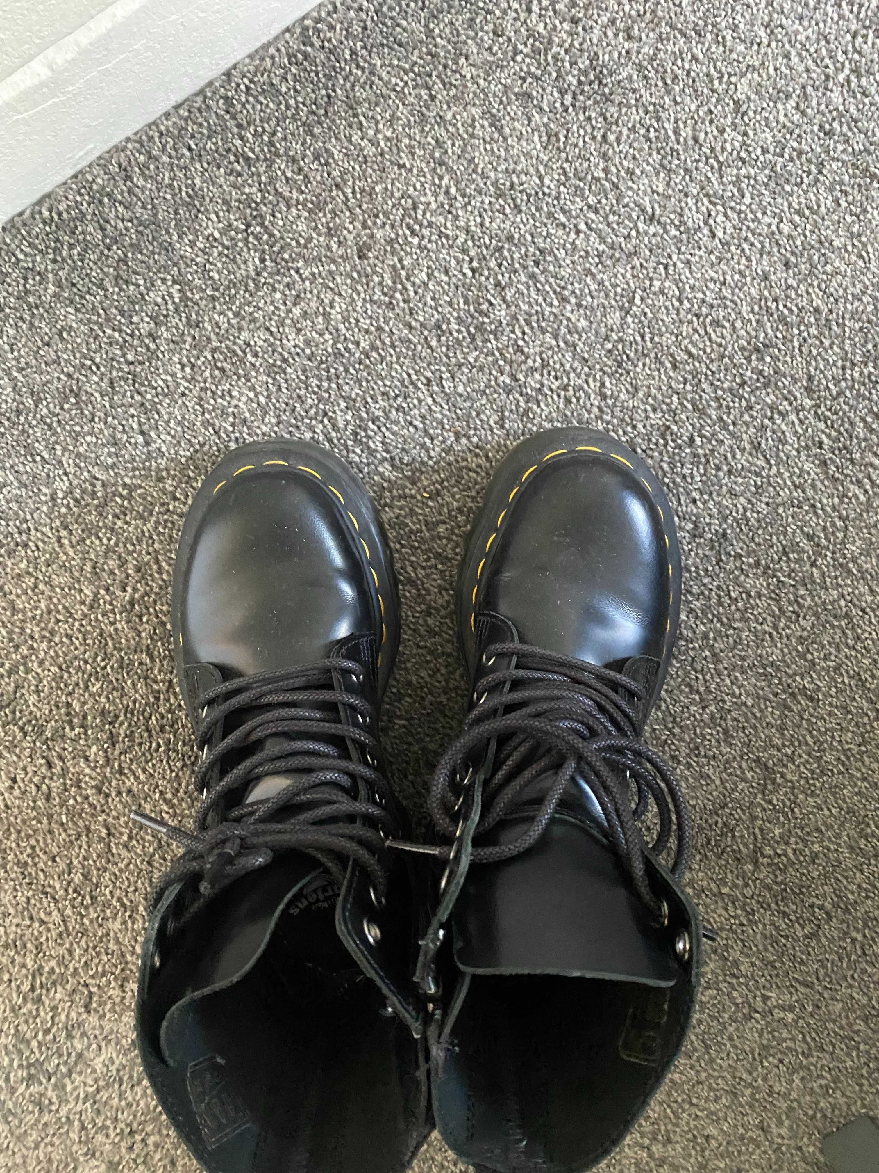 Botas Dr Martens plataforma Jadon 8 smooth black leather