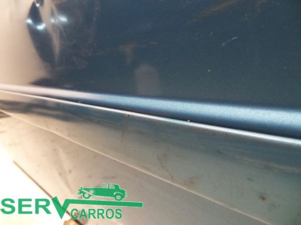 Porta frente direita TOYOTA Corolla Sedan (_E11_)
