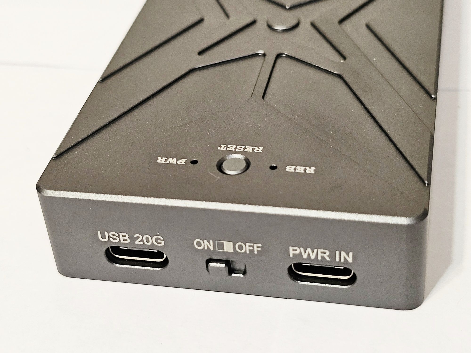Корпус для мобільного жорсткого диска M.2 NVME SSD PH8586R