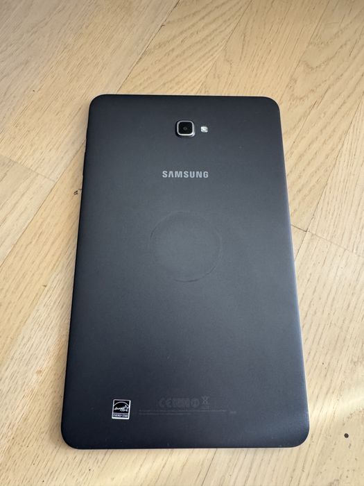 Планшет Samsung Galaxy Tab A SM-T 580 на 16 гб