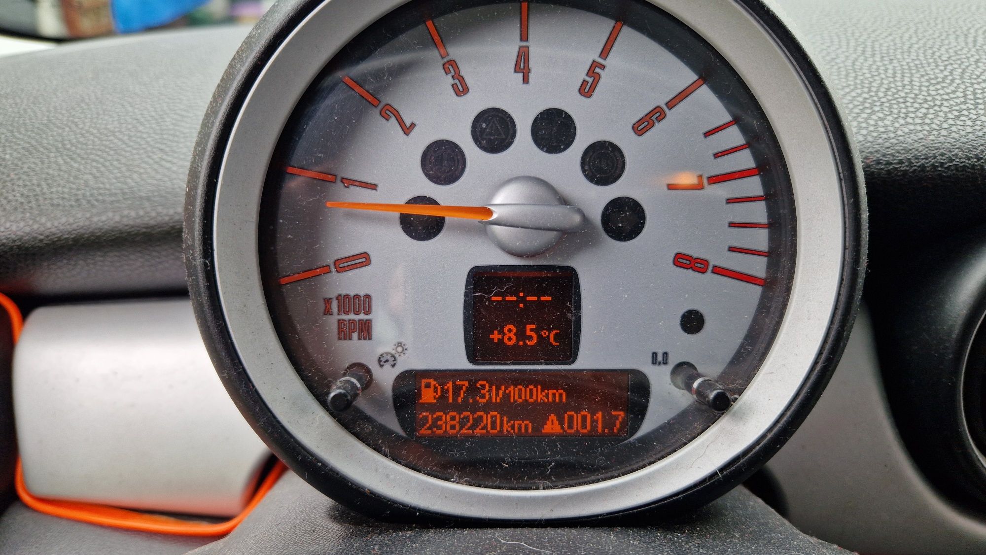 Mini. Cooper.   R56