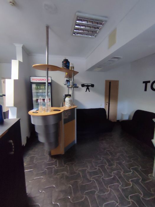 Продаж комерція центр міське озеро 1250$/м2