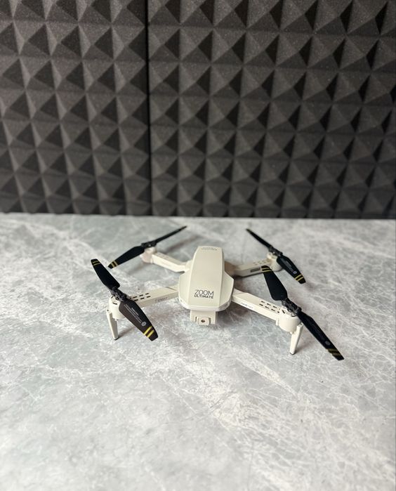 Квадрокоптер Б/У Zoom Ultimate Full HD 1080p Дрон FPV