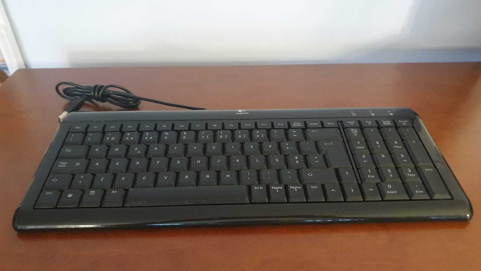 VENDO Teclado/Keyboard Logitech Ultra-Flat