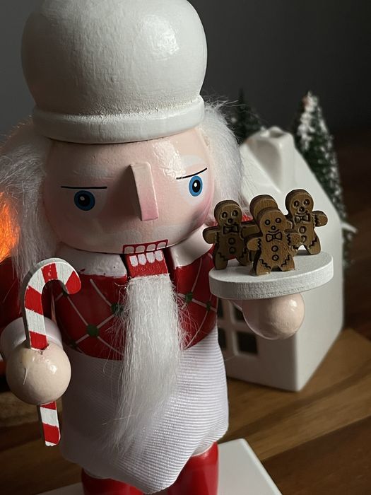 Na prezent! Świąteczna drewniana ozdoba dziadek do orzechów