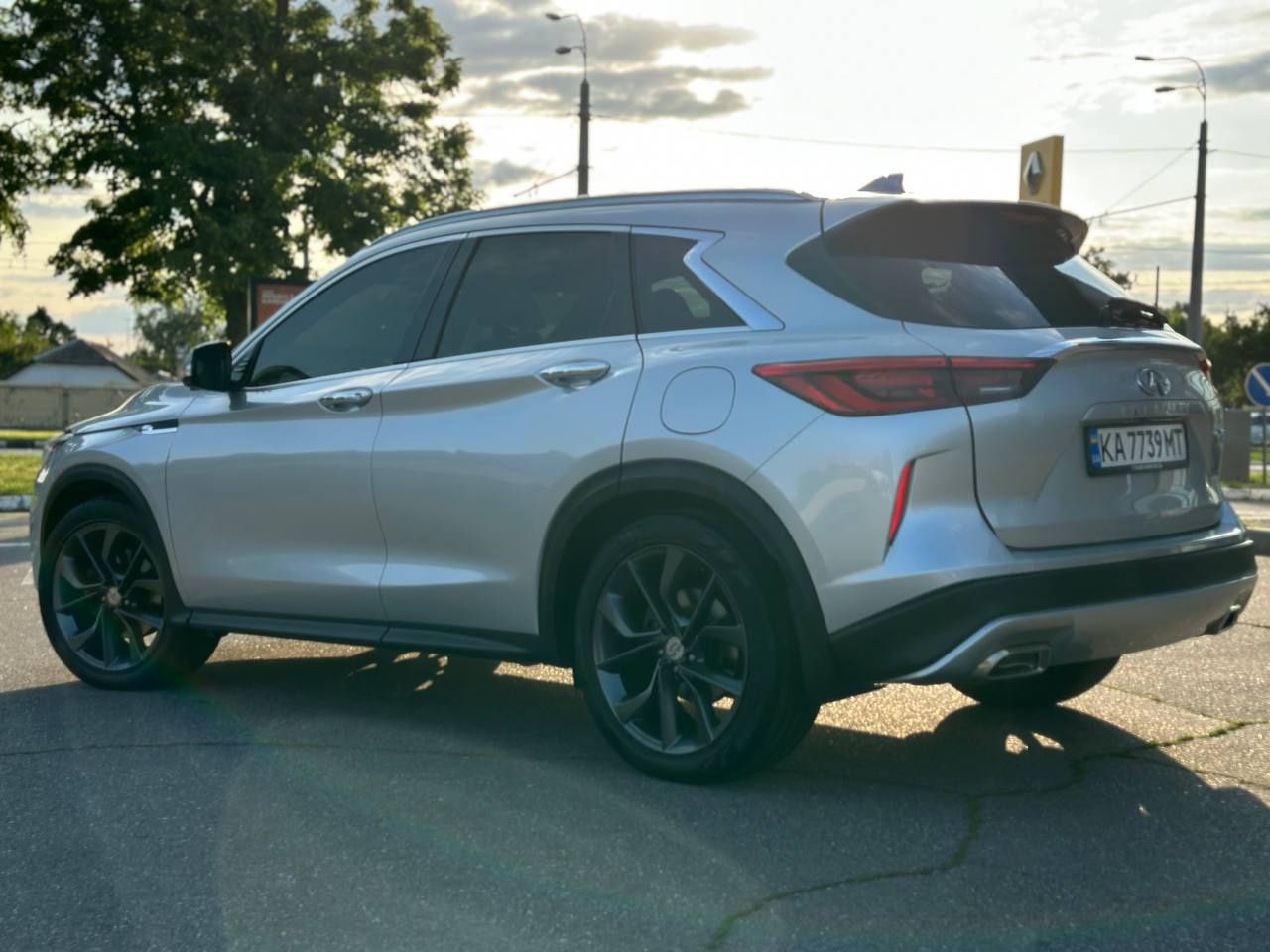 Продам Infinity qx50