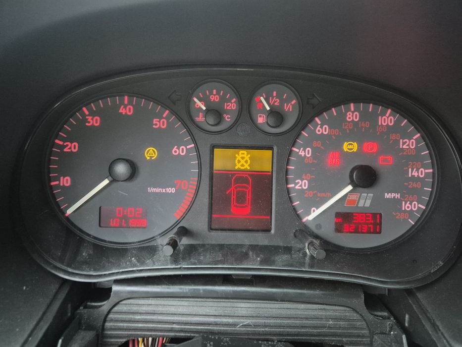 Licznik a3 8l lift s3 vdo duzy fis 1.9tdi 8L0.920.980 BX